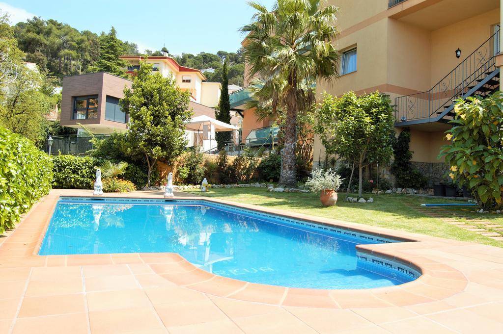 2Pau - Lloret De Mar Villa ภายนอก รูปภาพ